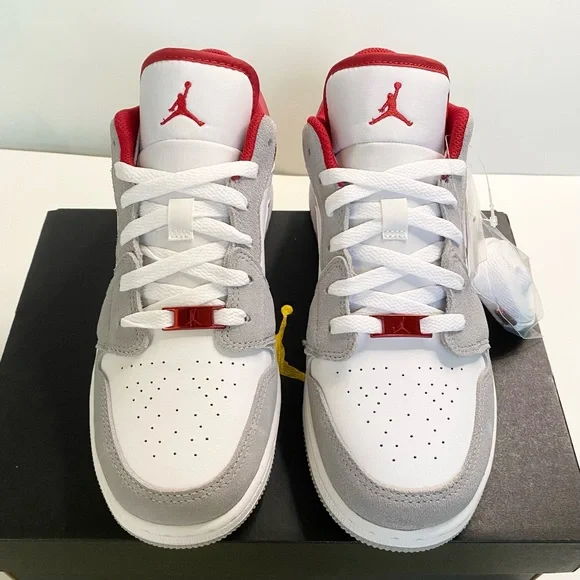 NEW Air Jordan 1 Low Light Smoke Grey - Picture 4 of 7